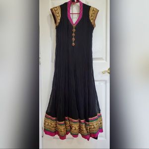 Indian outfit/ indian clothe/ salwar keemez / pakistani outfit
